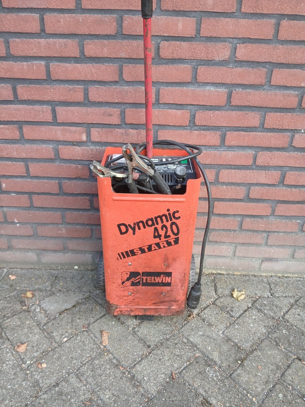 lader 12v en 24v defect, Ophalen of Verzenden, Gebruikt