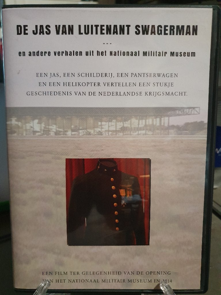 De Jas van Luitenant Swagerman Nationaal Militair Museum DVD, Ophalen, Landmacht, Nederland, Kleding of Schoenen