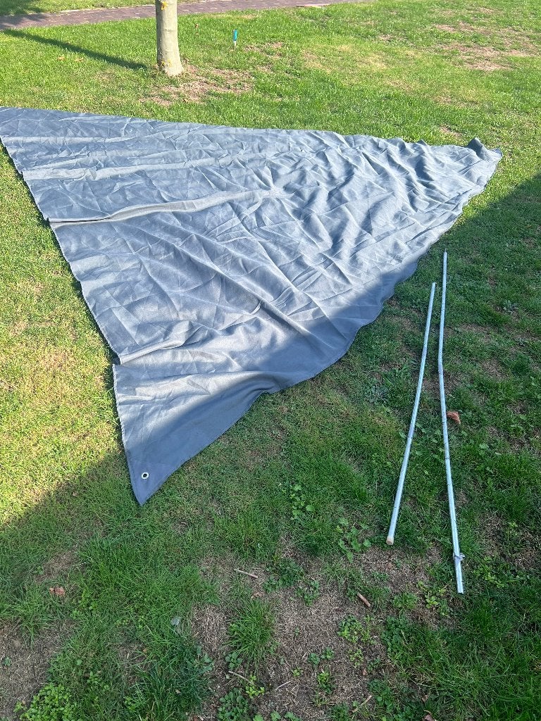 camping tent  Tarp grijs Nieuw 360 x driehoek schaduwdoek, Tuin en Terras, Ophalen of Verzenden, Nieuw
