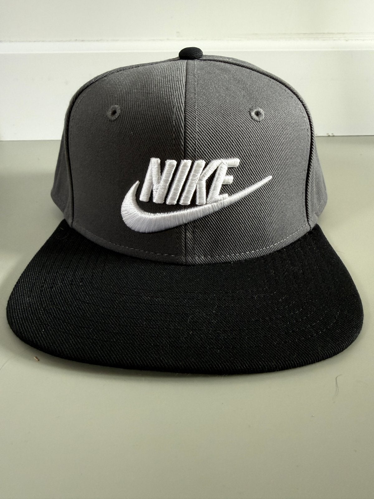 Nike Dri-Fit Pro Futura pet - S/M - Nieuwstaat, Kleding | Heren, Hoeden en Petten, Ophalen of Verzenden, Zo goed als nieuw, 57 cm (M, 7⅛ inch) of minder