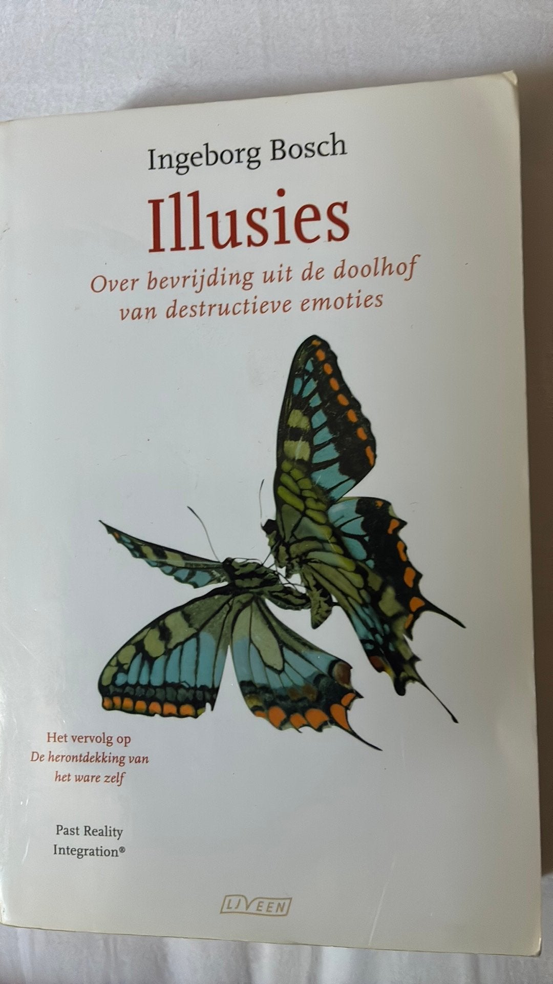 Ìngeborg Bosch - Illusies, Ophalen of Verzenden, Gelezen, Ìngeborg Bosch