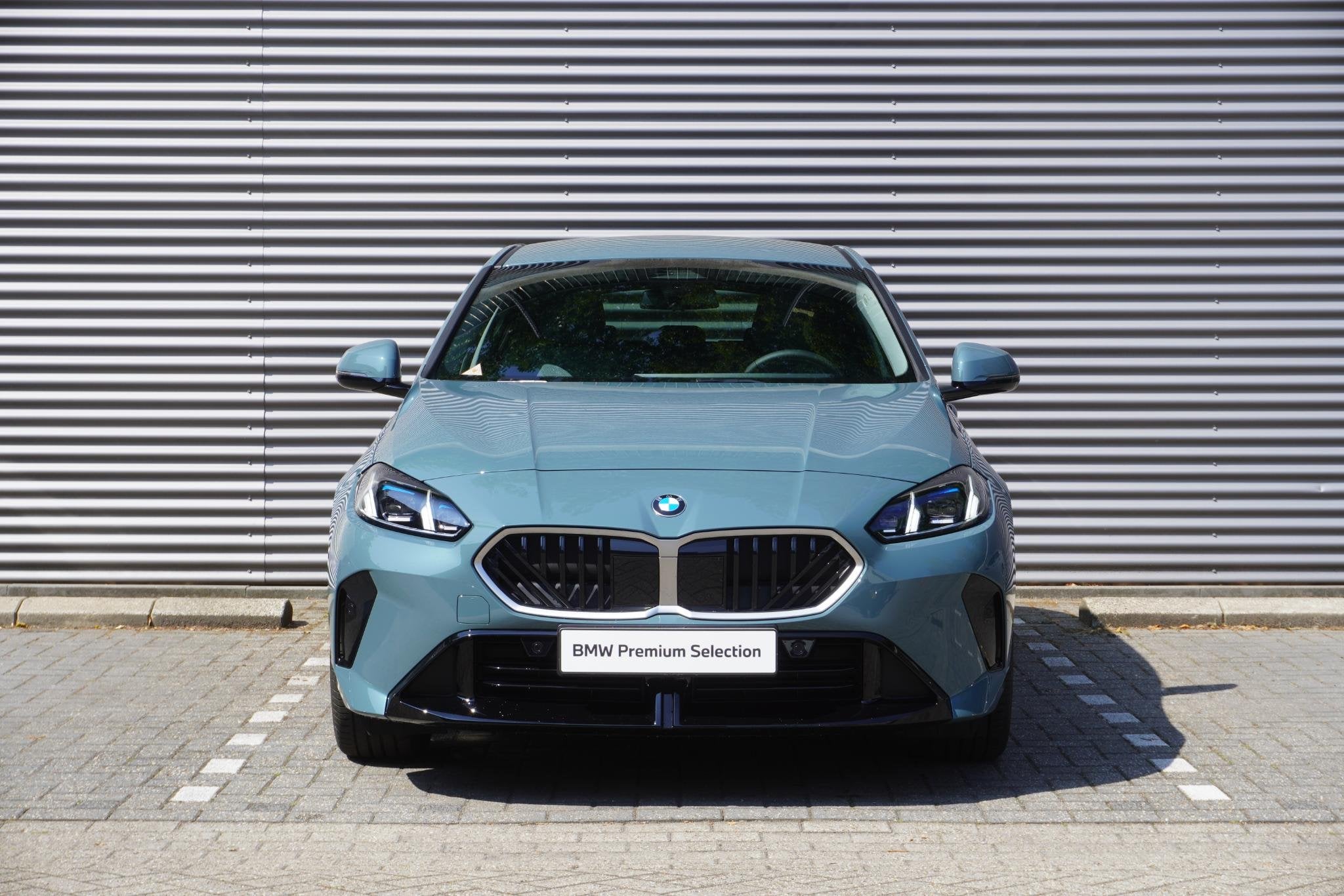 BMW 1 Serie 120 | M Sport Design | Extra getint glas | Harma, Auto's, BMW, Stof, Euro 6, Met garantie (alle), Origineel Nederlands