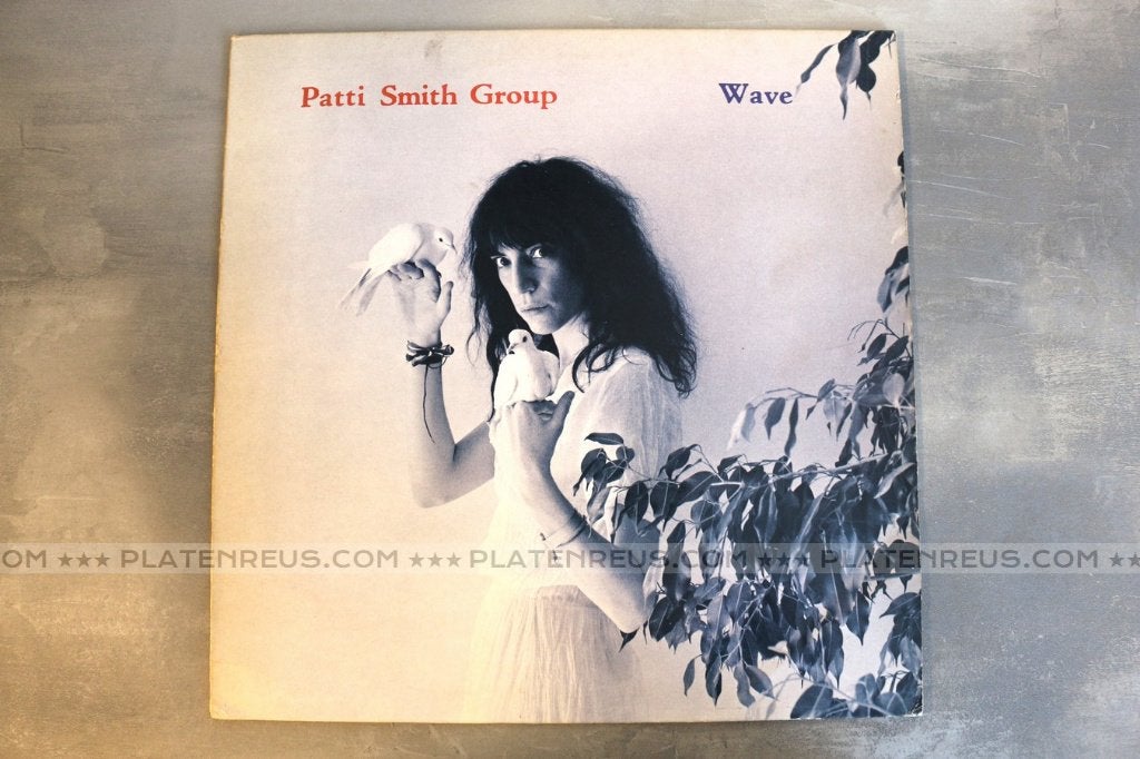 LP Patti Smith Group – Wave ( 1979 New Wave ) 3162, Gebruikt, Ophalen of Verzenden, 1970 - 1979, Inclusief binnenhoes