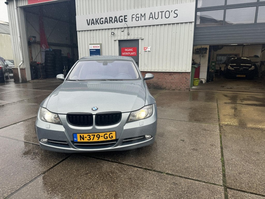 BMW 3-serie Touring 335xi, Automaat, Leder, Automatische klimaatregeling, Vierwielaandrijving