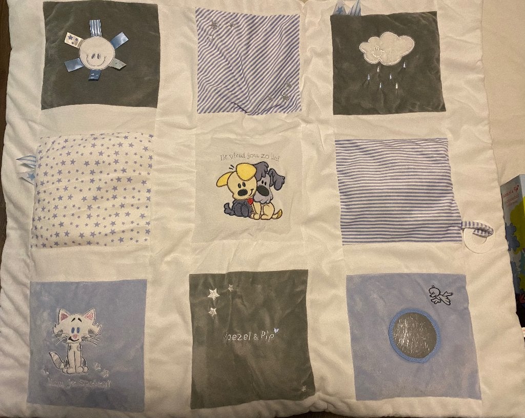Boxkleed woezel en pip blauw met 2 speeltjes, Ophalen, Zo goed als nieuw