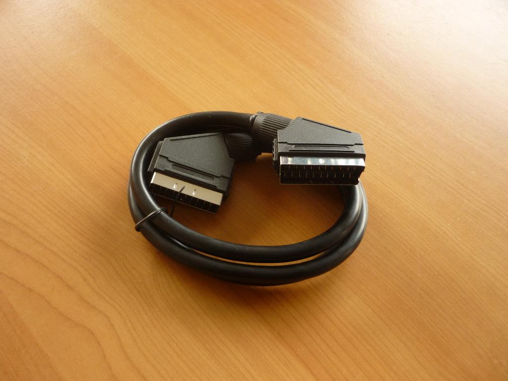 Zwarte Scart kabel audio videokabel aansluitkabel 1,3m, Ophalen of Verzenden, Nieuw, Minder dan 2 meter, Scartkabel