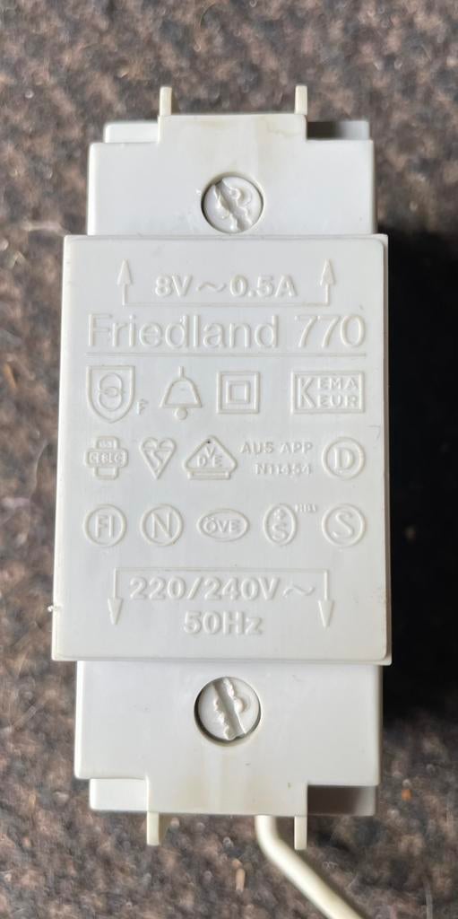 Deurbel trafo 8V, Ophalen, Zo goed als nieuw
