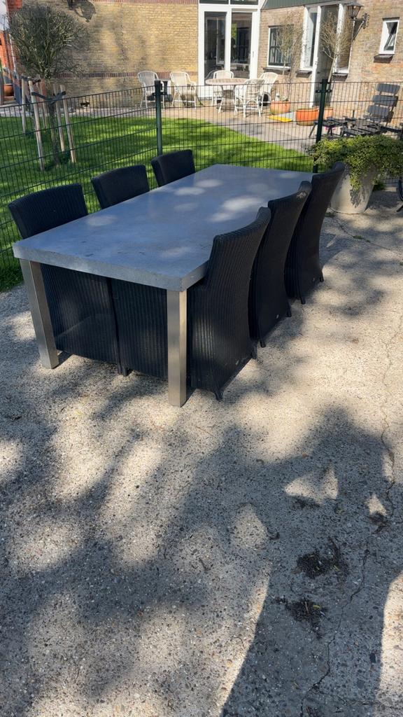 Luxe Borek tuinset met 6 wicker stoelen en stenen tafel, Ophalen, Gebruikt, Eettafel, 6 zitplaatsen