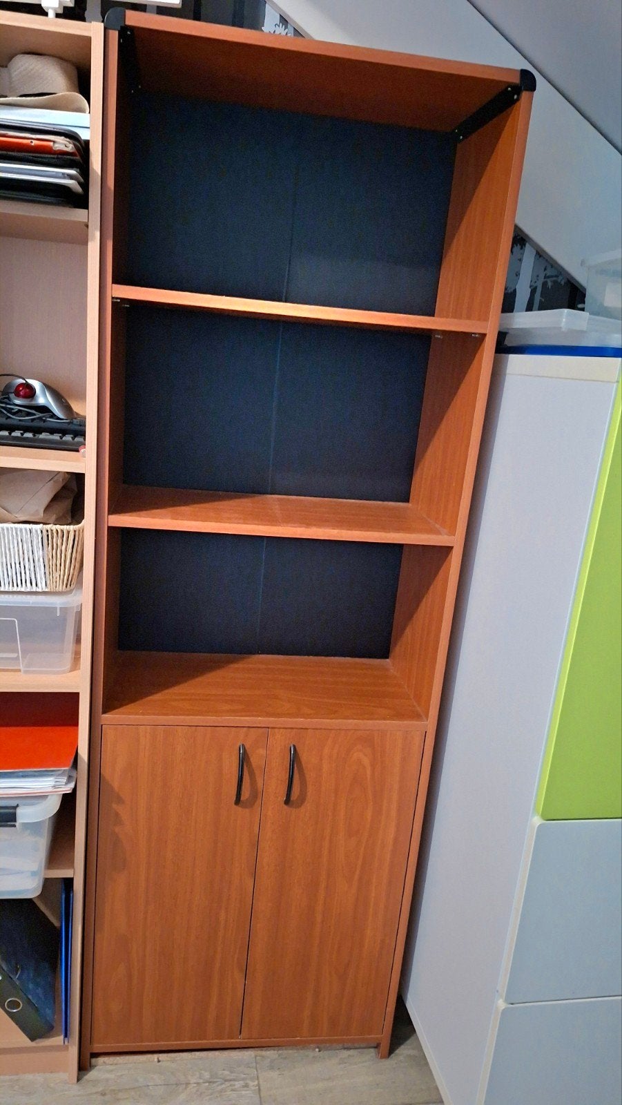 Boekenkast met deuren en planken, zo goed als nieuw, Ophalen, Gebruikt, 50 tot 100 cm, 150 tot 200 cm