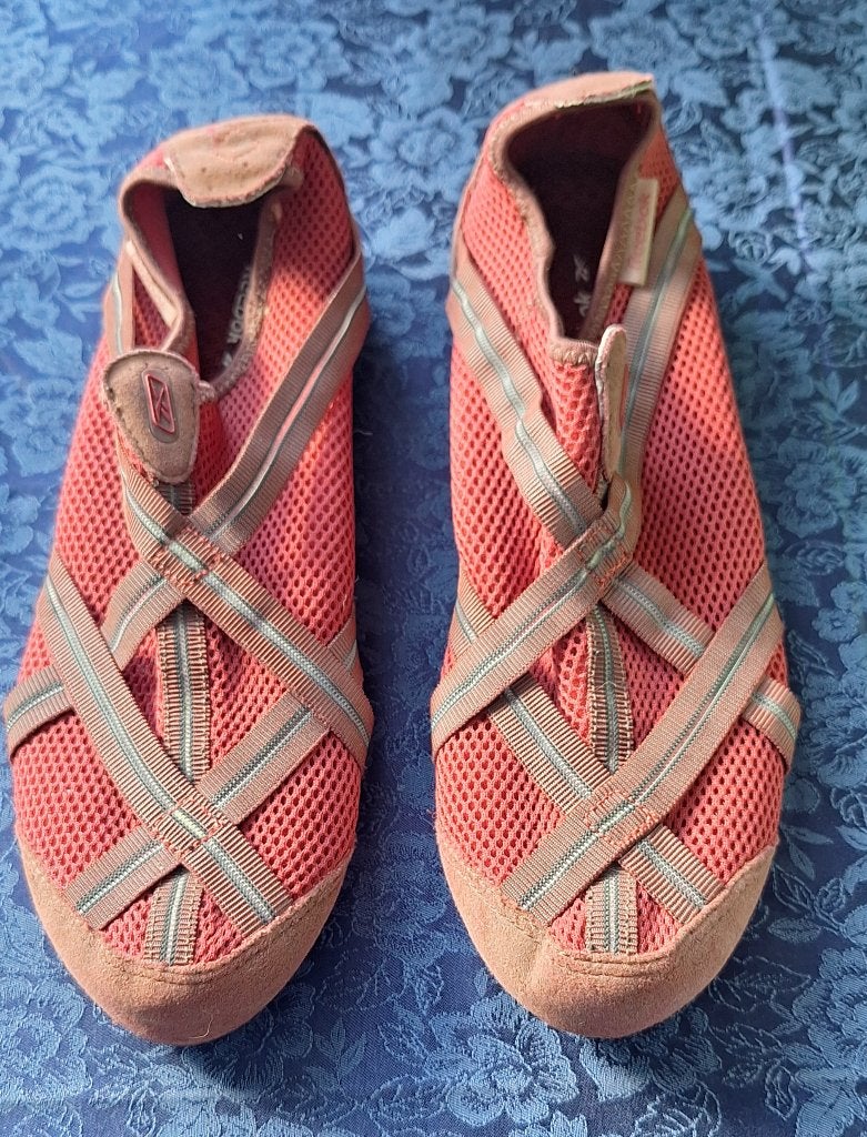 Reebok waterschoenen - Maat 40, Sport en Fitness, Dansen, Verzenden, Zo goed als nieuw, Schoenen