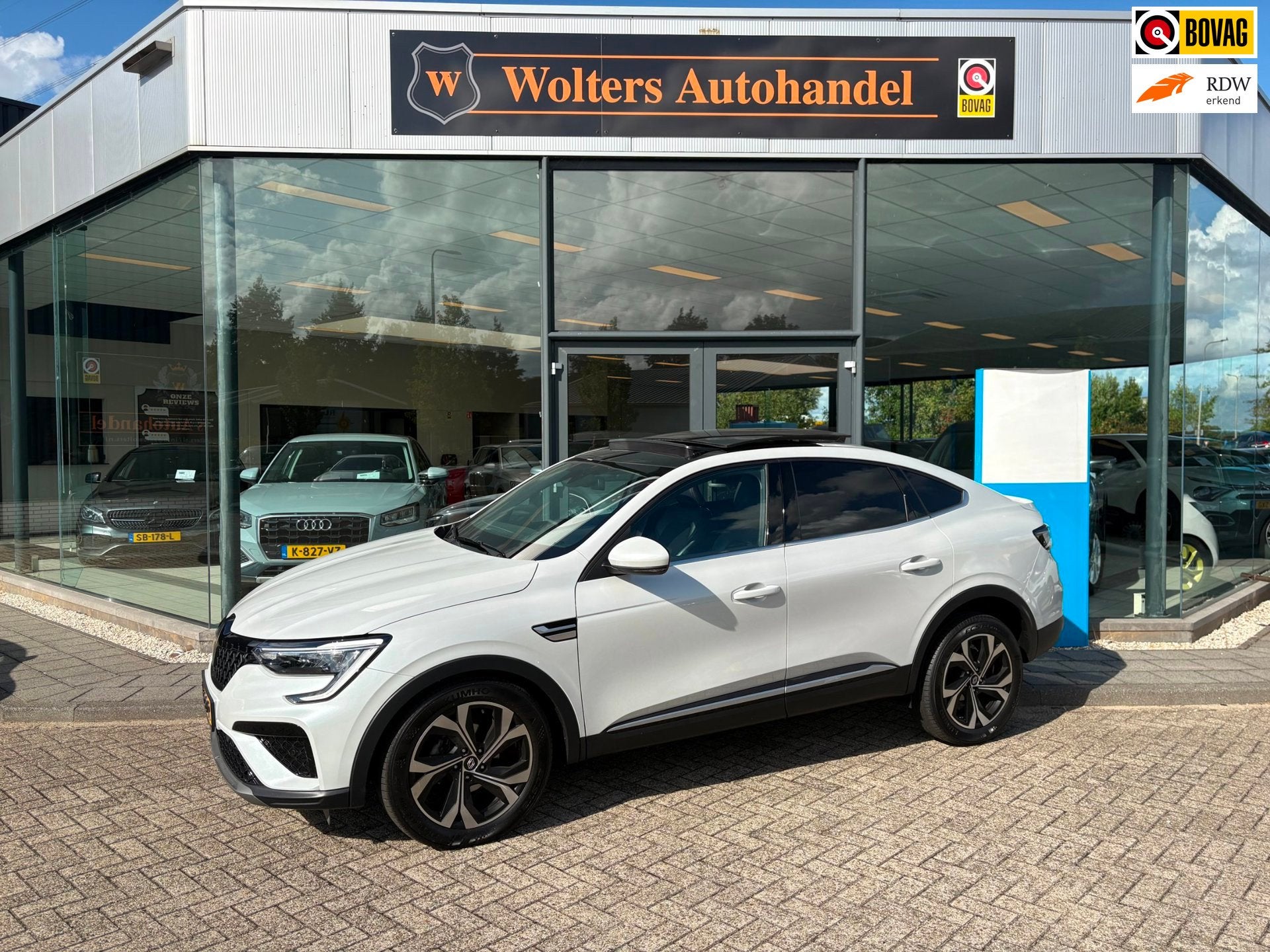Renault ARKANA 1.3 TCe 140, Auto's, Arkana, Gebruikt, 4 cilinders, Leder en Stof