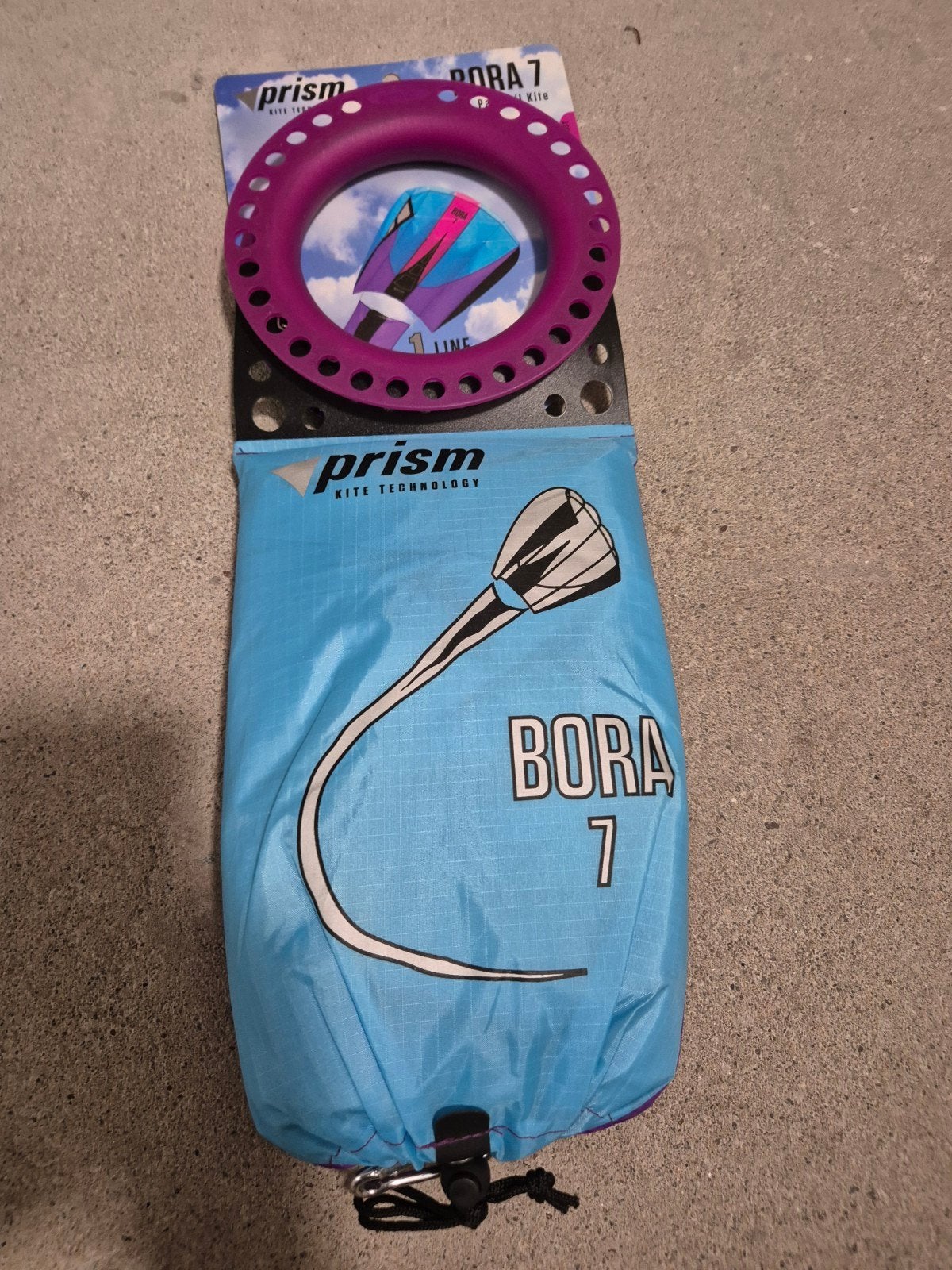 Prism vlieger Bora 7, Ophalen, Zo goed als nieuw