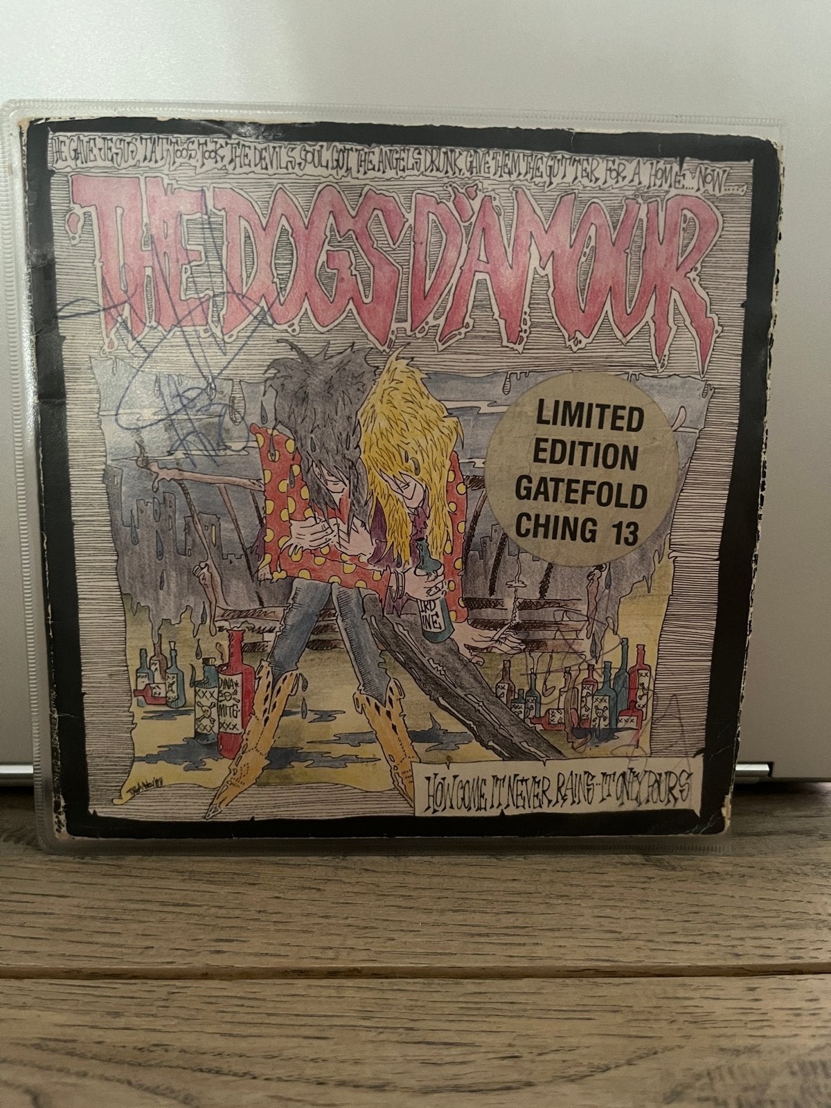 The Dogs D'Amour - How Come It Never Rains (Gesigneerd), Gebruikt, Ophalen of Verzenden, EP, Rock en Metal