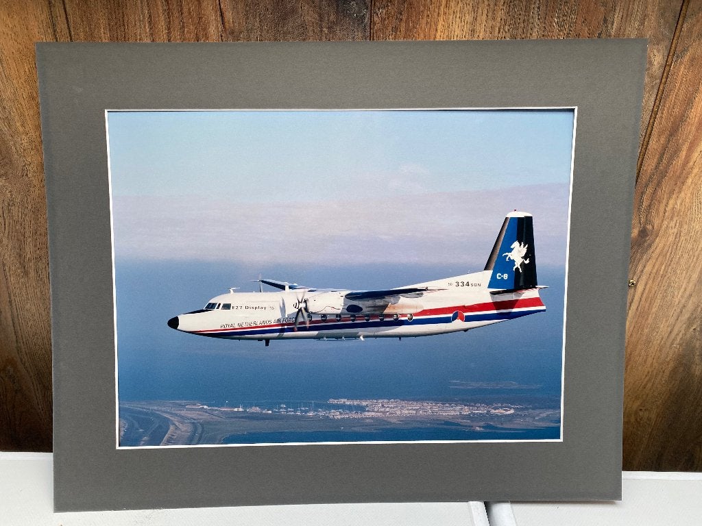 Fokker F-27 C-8, 334 sqn, RNLAF KLU Demoteam foto, Ophalen of Verzenden, Zo goed als nieuw, Kaart, Foto of Prent