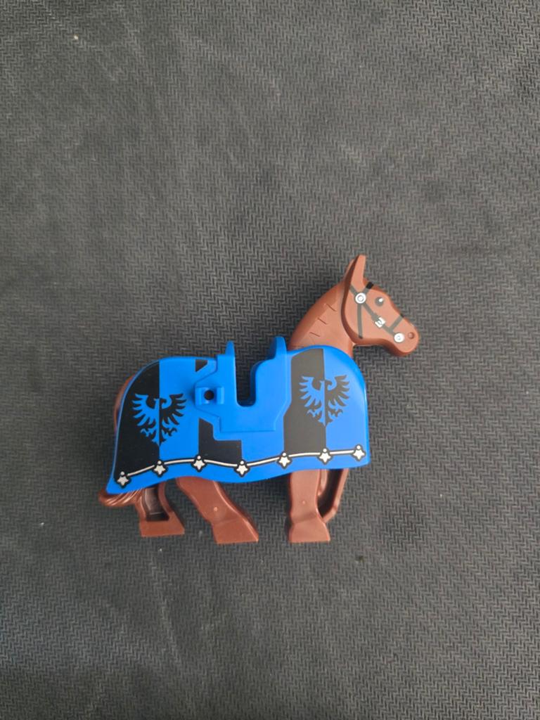 LEGO Kasteel Paard met Blauw Zadel, Kinderen en Baby's, Speelgoed | Duplo en Lego, Ophalen, Gebruikt, Lego, Accessoire