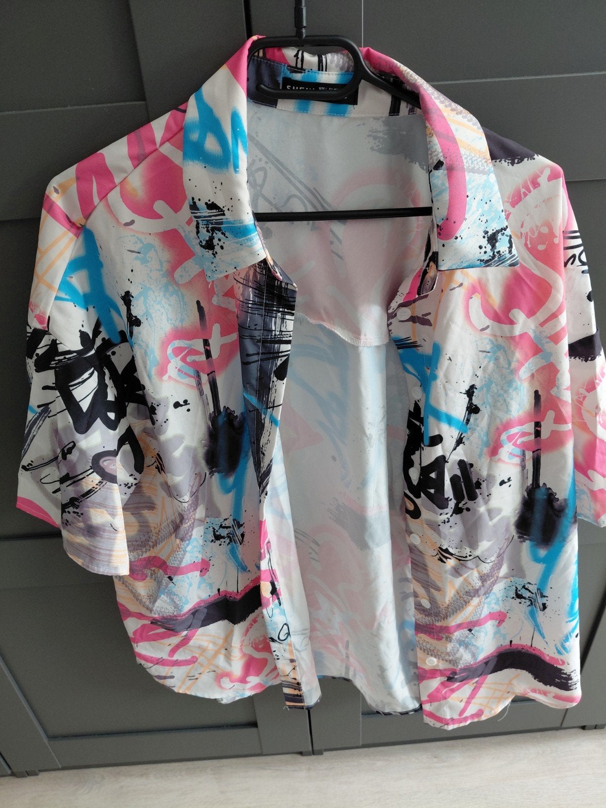 Shein Graffiti Print Blouse Maat L, Meerkleurig, Maat 42/44 (L), Ophalen of Verzenden, Zo goed als nieuw