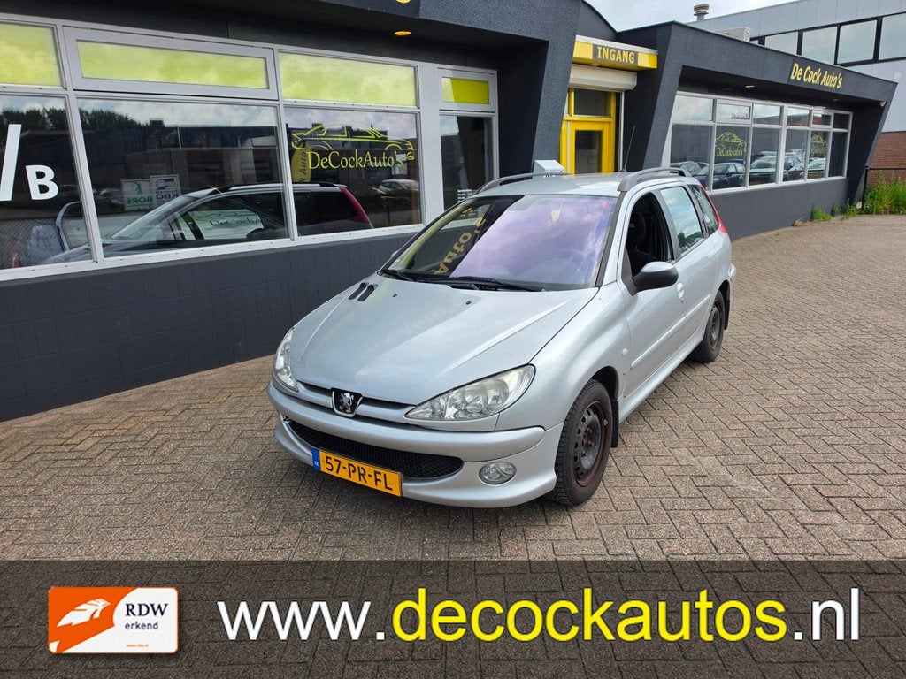 Peugeot 206 SW 1.6-16V XS Pack/AIRCO/TREKHAAK, Auto's, Peugeot, Voorwielaandrijving, 15 km/l, 4 cilinders, Origineel Nederlands
