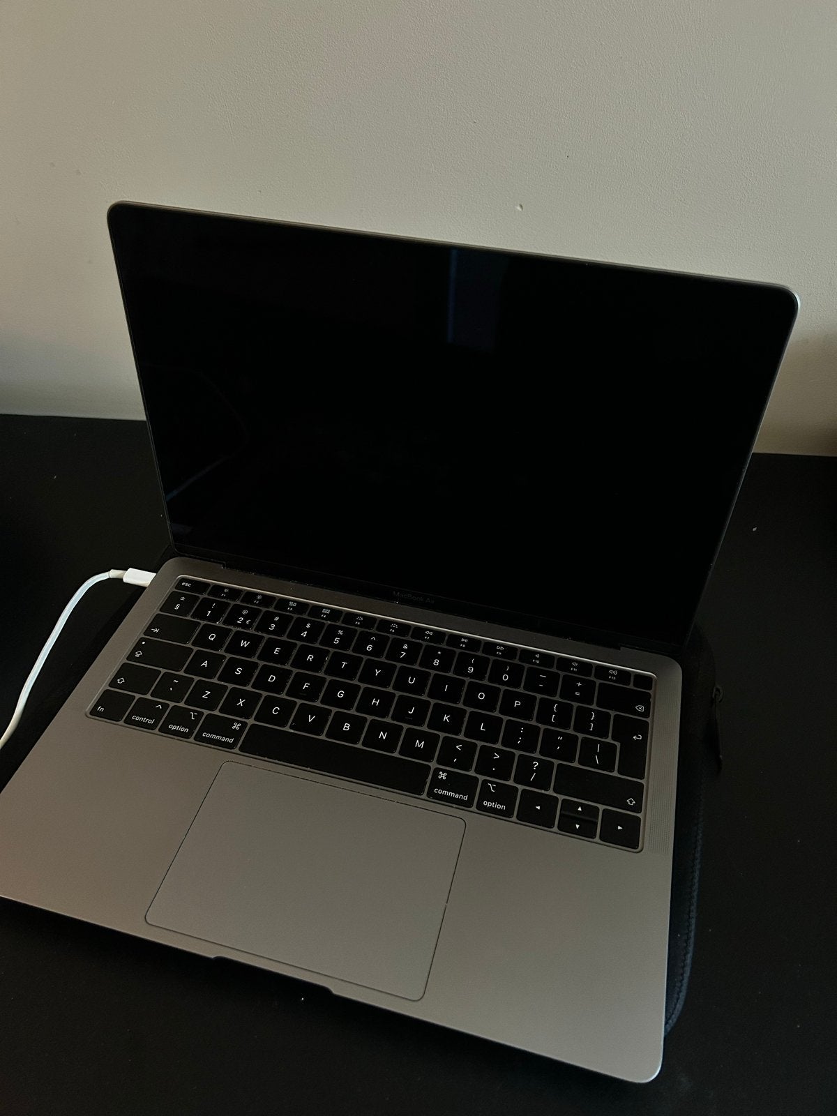 MacBook Pro 13 inch, Computers en Software, MacBook Pro, 256 GB, 2 tot 3 Ghz, Qwerty