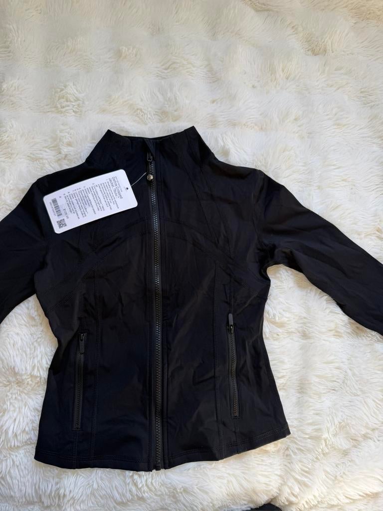 Lululemon Zwart  cropped Vest met Rits – Maat xxs, Ophalen of Verzenden, Zo goed als nieuw, Maat 34 (XS) of kleiner, Zwart