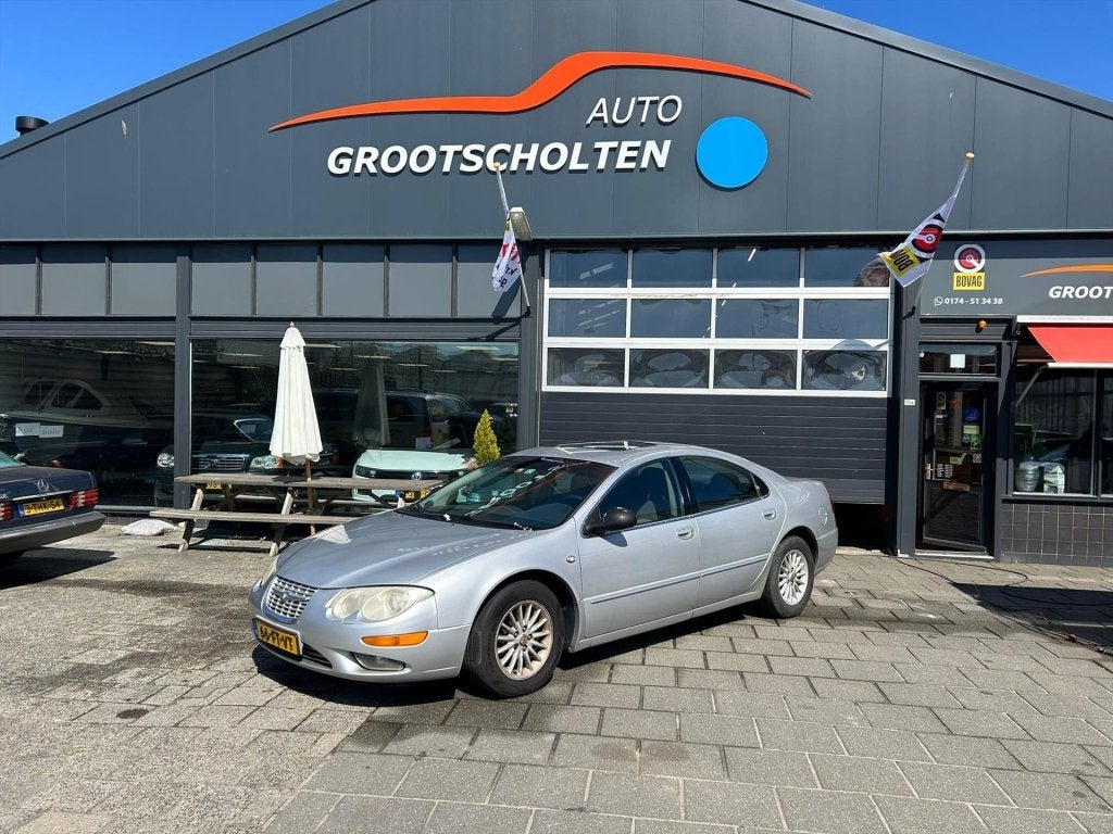 Chrysler 300M 2.7 I V6 AUT lees de advertentie goed !, Auto's, Bedrijf, 204 pk, Elektrische ramen, Sedan