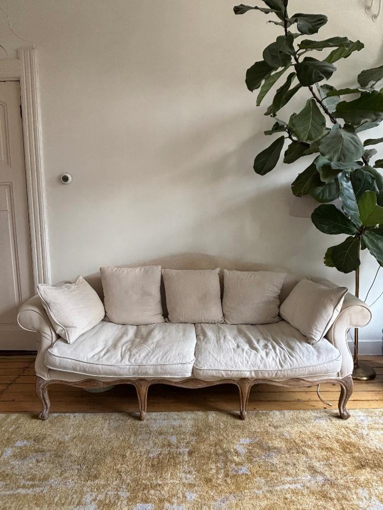 Klassieke linnen 3-zits bank creme beige, Huis en Inrichting, Banken | Bankstellen, Ophalen, Gebruikt, Klassiek, Driepersoons