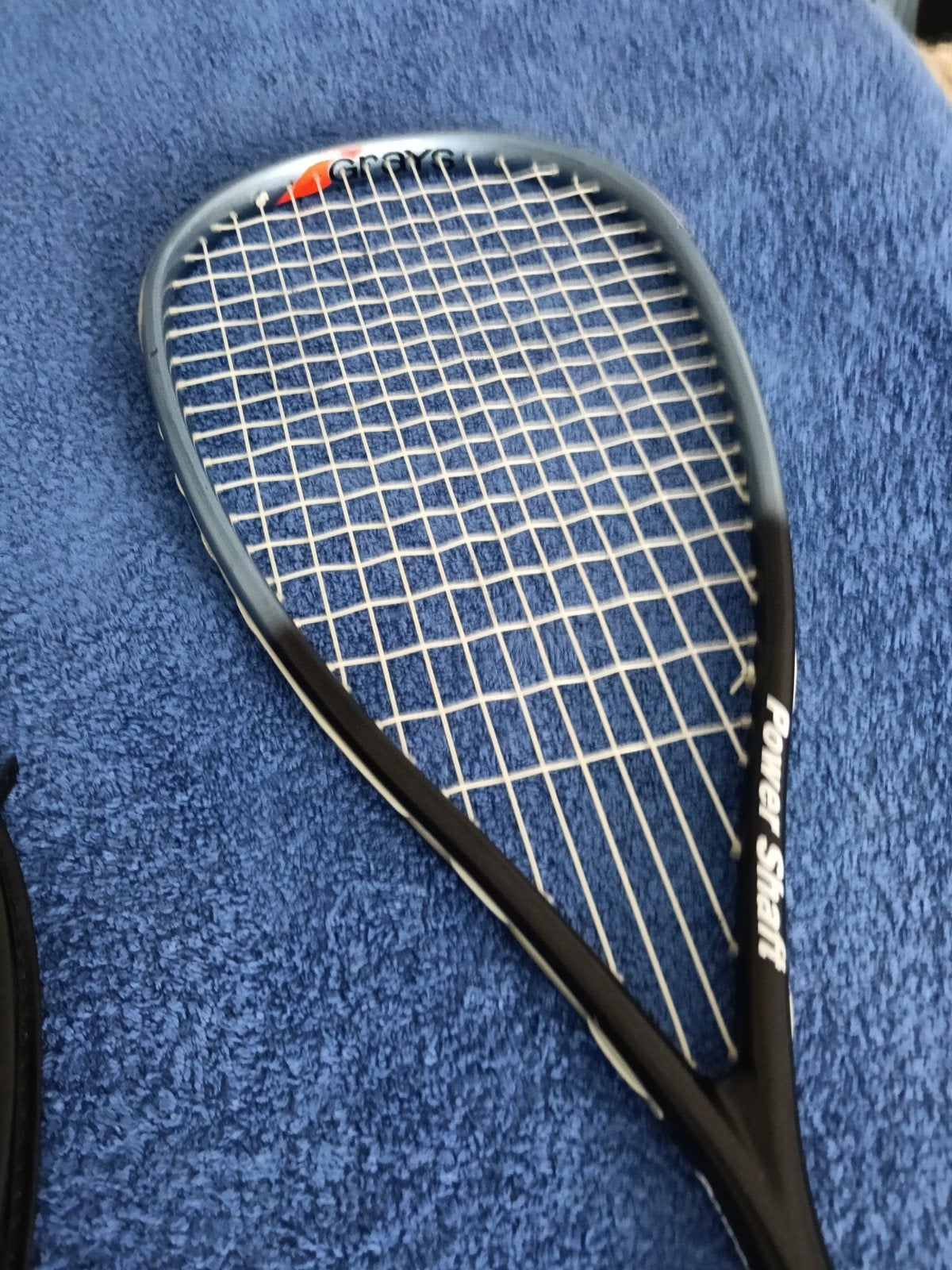 GRAYS INTERNATIONAL POWER SHAFT GRAPHITE SQUASH RACKET, Sport en Fitness, Squash, Ophalen