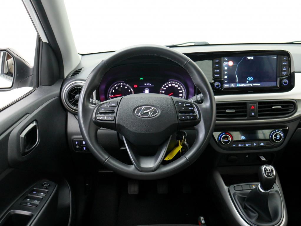 Hyundai i10 1.0 Premium | Navigatie | Clima | Dealer onderho, Voorwielaandrijving, Stof, Gebruikt, 899 kg