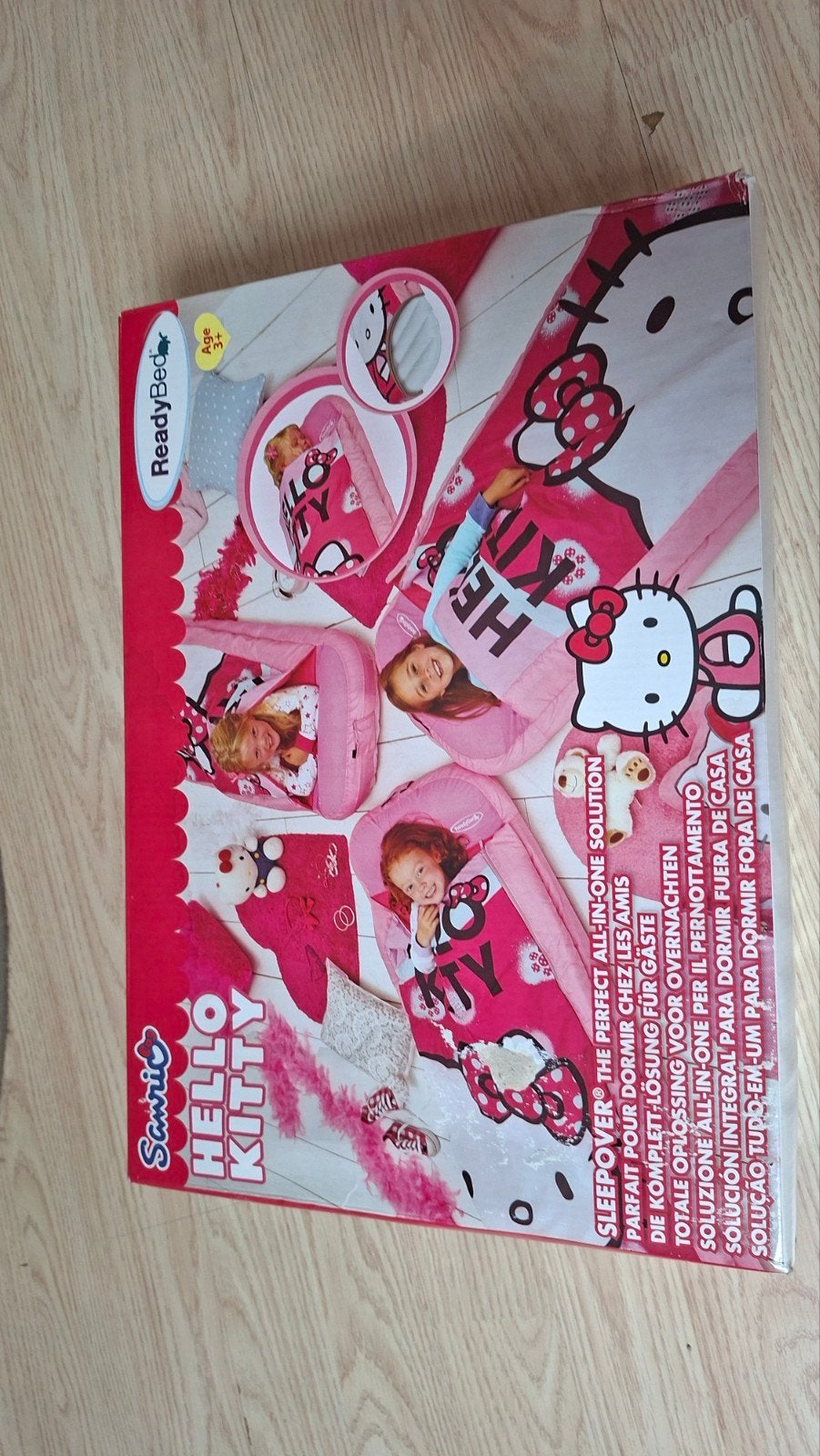 2 maal hallo kitty readybed (slaapzak en luchtbed ineen), Caravans en Kamperen, Slaapmatten, Ophalen, Zo goed als nieuw, 1-persoons