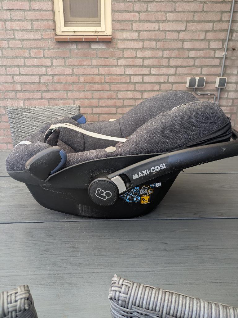Maxi-Cosi + ISOFIX + Verkleiner + Voetenzak, Ophalen, Gebruikt, Isofix, 0 t/m 13 kg