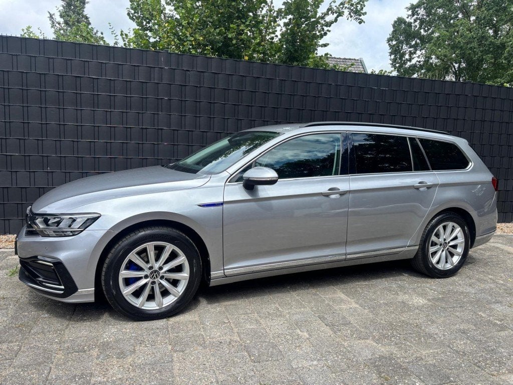 Volkswagen PASSAT 1.4 TSI PHEV GTE BNS**carplay//Massagestoe, Auto's, Automaat, Gebruikt, Huisgarantie, 4 cilinders