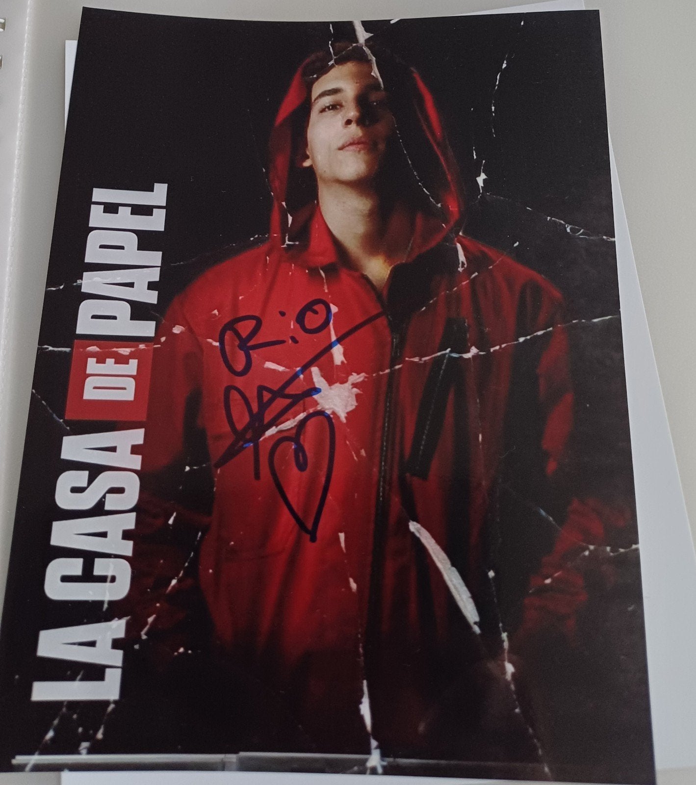Miguel Herrán handtekening gesigneerde foto La Casa de Papel, Ophalen of Verzenden, Zo goed als nieuw, Foto of Kaart