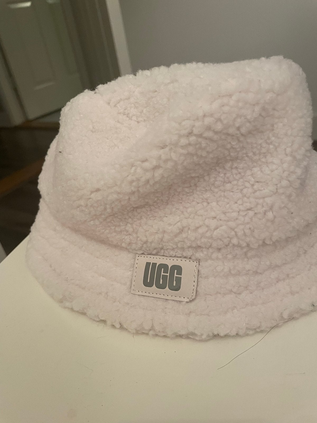 Ugg bucket hat voor kinderen - Zo goed als nieuw, Ophalen of Verzenden, Zo goed als nieuw, Hoed