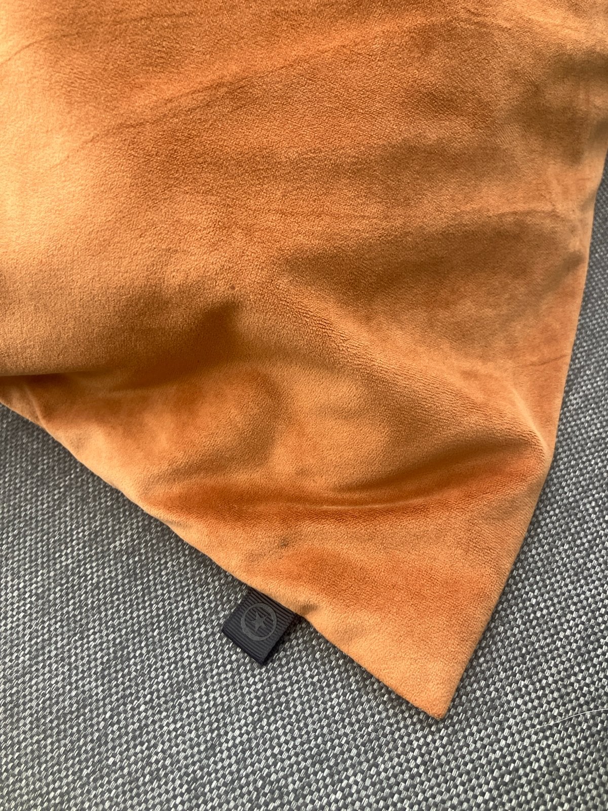 Oranje/groene Allied-star kussens - Zo goed als nieuw, Huis en Inrichting, Woonaccessoires | Kussens, Ophalen, Overige merken