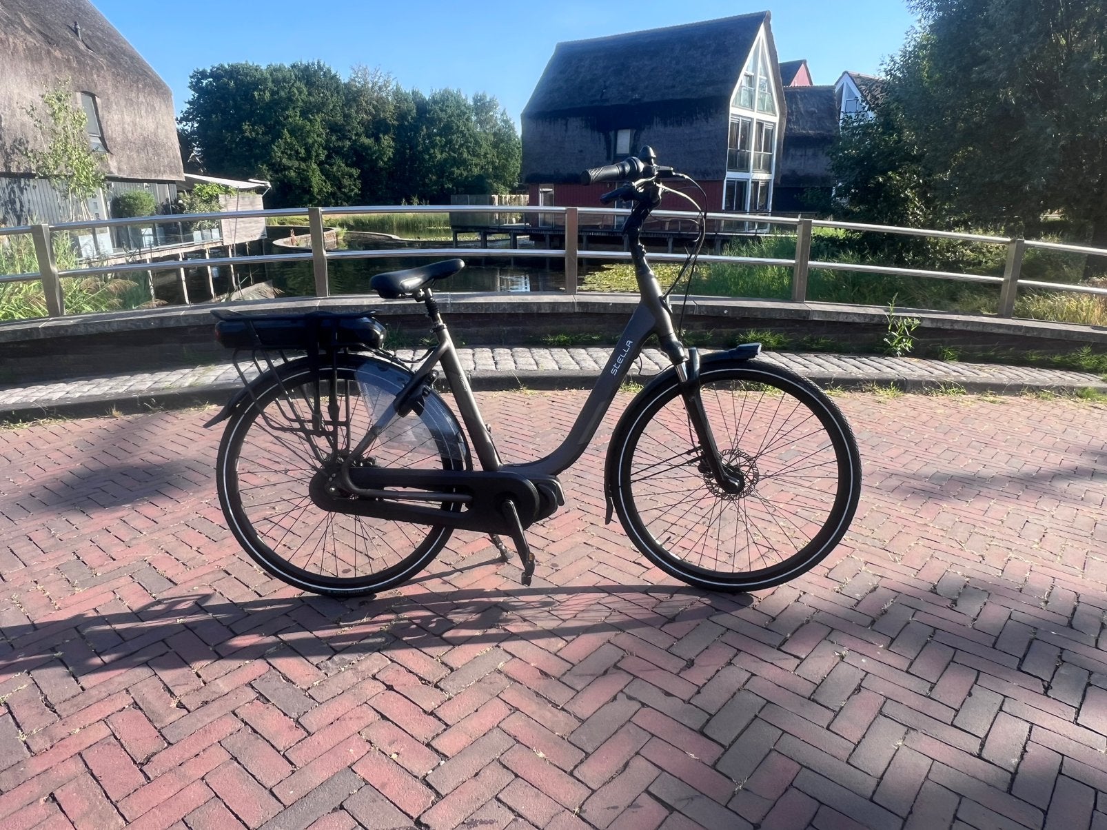 Stella Livorno elektrische fiets middenmotor, Fietsen en Brommers, Elektrische fietsen, Zo goed als nieuw, 51 tot 55 cm, 50 km per accu of meer