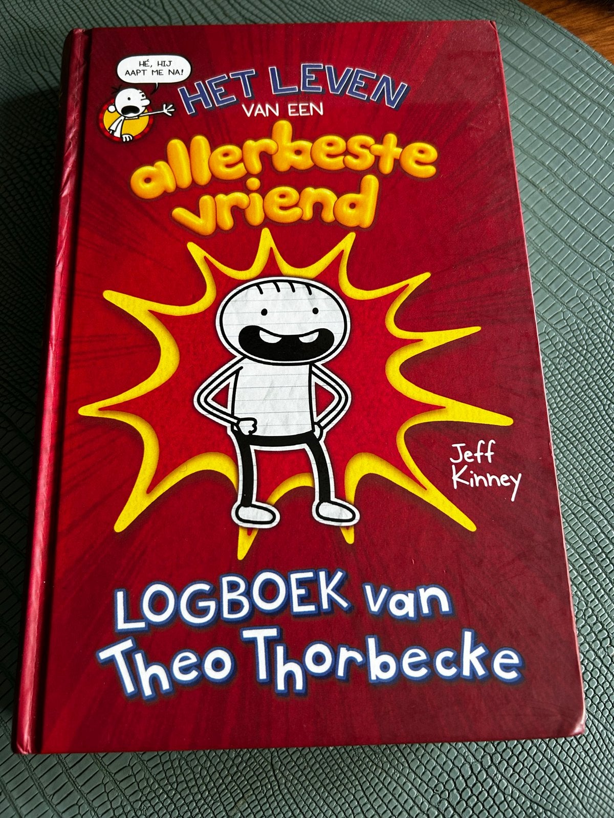 Het Leven van een Allerbest Vriend - Logboek van Theo Thorbe, Ophalen of Verzenden, Zo goed als nieuw, Fictie