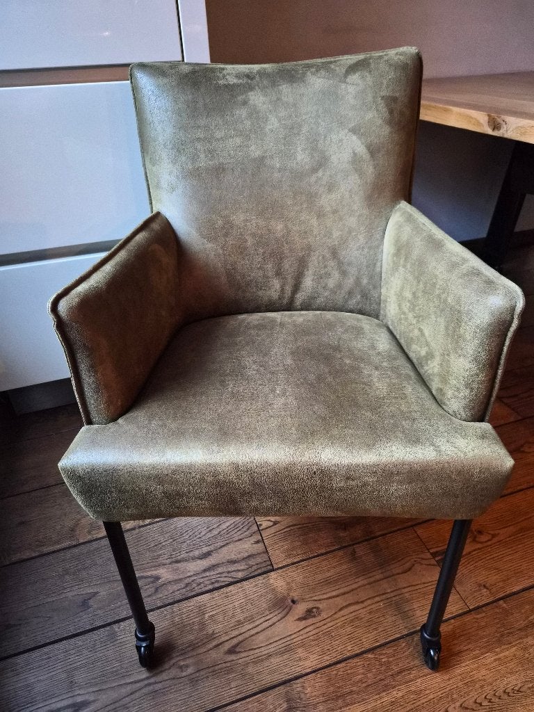 Stoelen 4 stuks mosgroen, Huis en Inrichting, Stoelen, Ophalen, Overige kleuren, Zo goed als nieuw, Vier