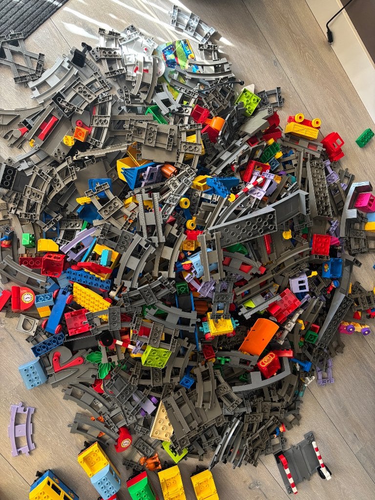 Duplo enorme treinbaan, Kinderen en Baby's, Speelgoed | Duplo en Lego, Ophalen, Gebruikt, Duplo, Losse stenen