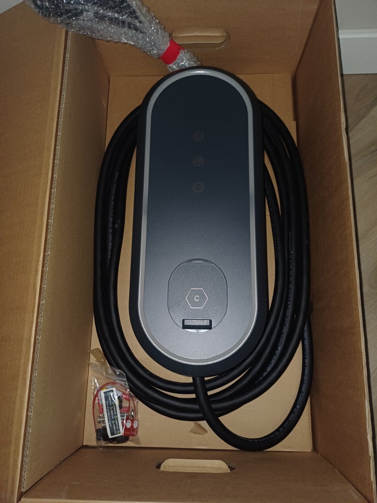 Ebox Professional Type 2 Laadpaal Nieuw in Doos, Ophalen of Verzenden, Zo goed als nieuw, Laadpaal en Laadkabel