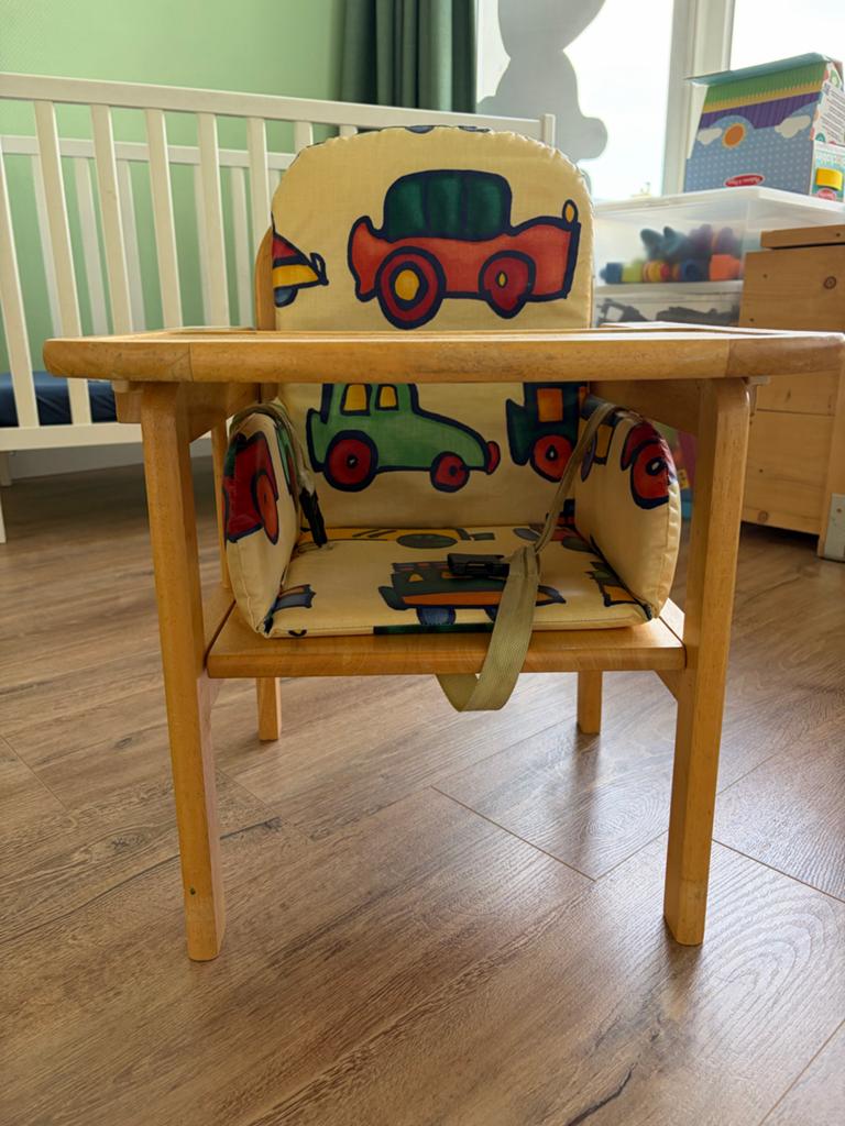 Laag houten kinderstoeltje, Ophalen, Gebruikt, Overige typen, Gordel(s)