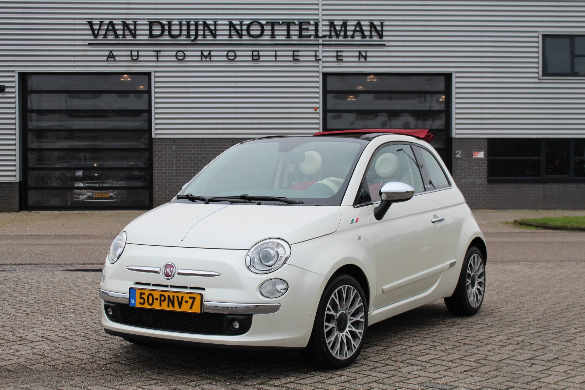 Fiat 500C 0.9 TwinAir Rock / Xenon / Leer / N.A.P., Auto's, Euro 5, 86 pk, Gebruikt, Overige kleuren