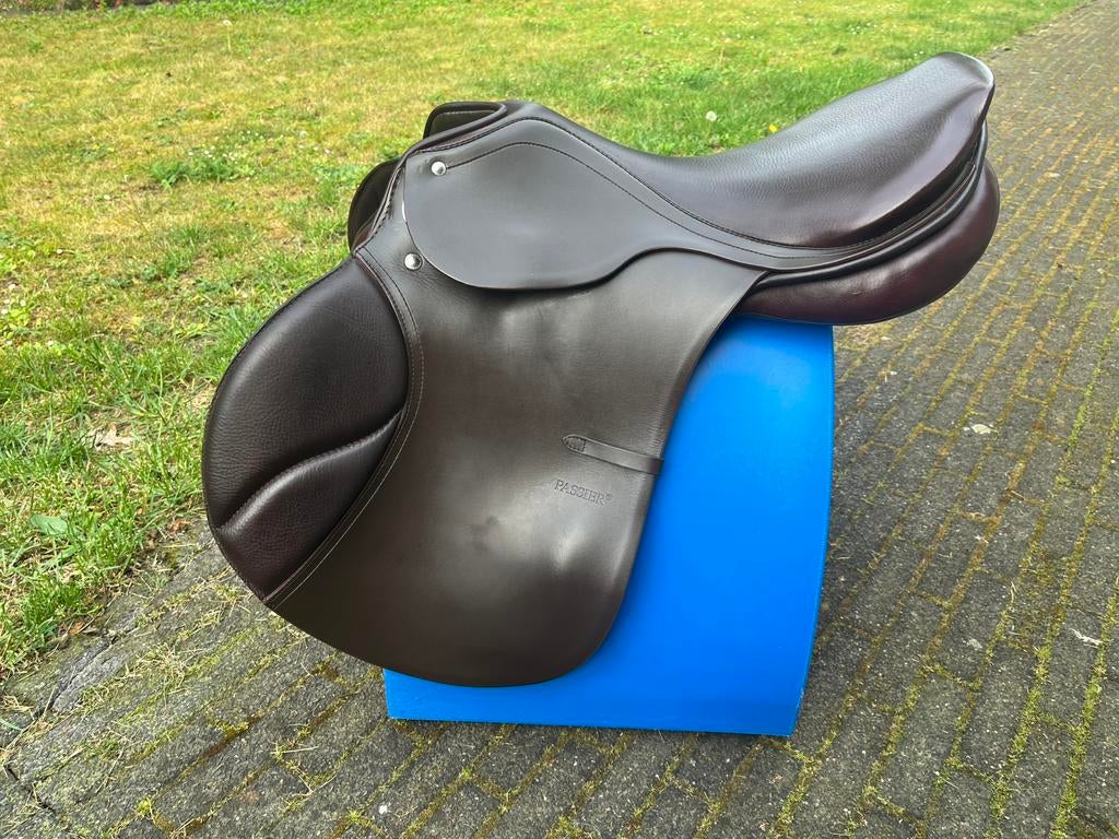 Springzadel Passier Marcus Ehning 17,5” bruin ZGAN, Ophalen of Verzenden, Zo goed als nieuw, Springen