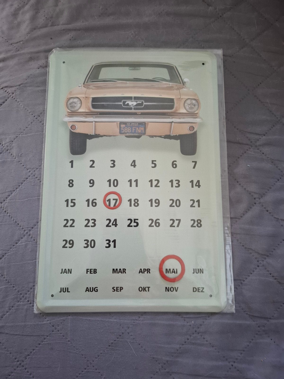 Magnetische eeuwigdurende kalender,  FORD Mustang, Verzamelen, Ophalen of Verzenden, Nieuw, Auto's
