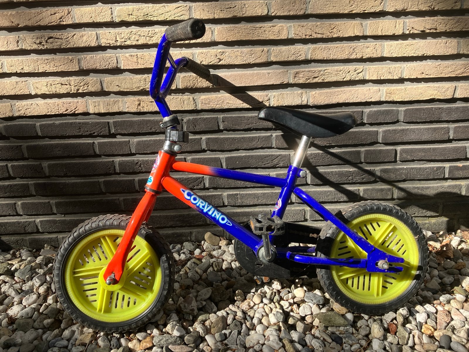Corvino kinderfietsje met massieve rubber banden, Ophalen, Gebruikt, Terugtraprem, Minder dan 16 inch