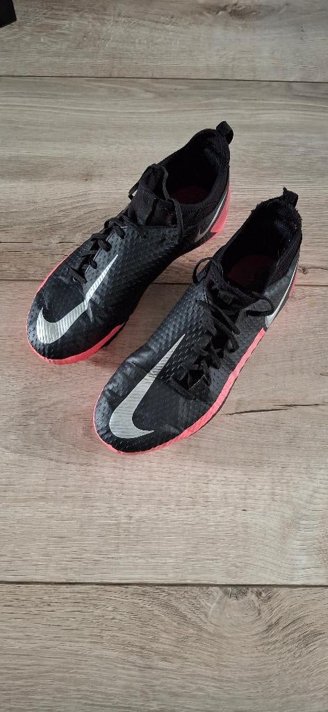 Voetbal schoenen, Maat XS of kleiner, Schoenen, Ophalen of Verzenden, Zo goed als nieuw