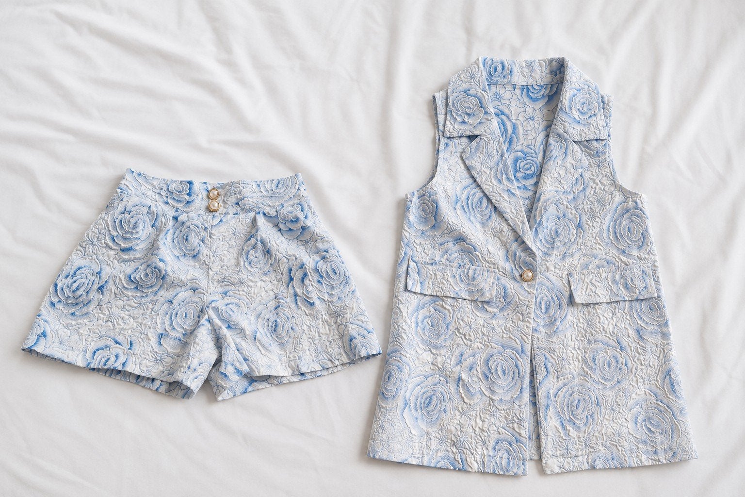 *NIEUW* Sjiek setje; short + lange gilet, maat 116-122., Ophalen of Verzenden, Nieuw, River Island, Meisje