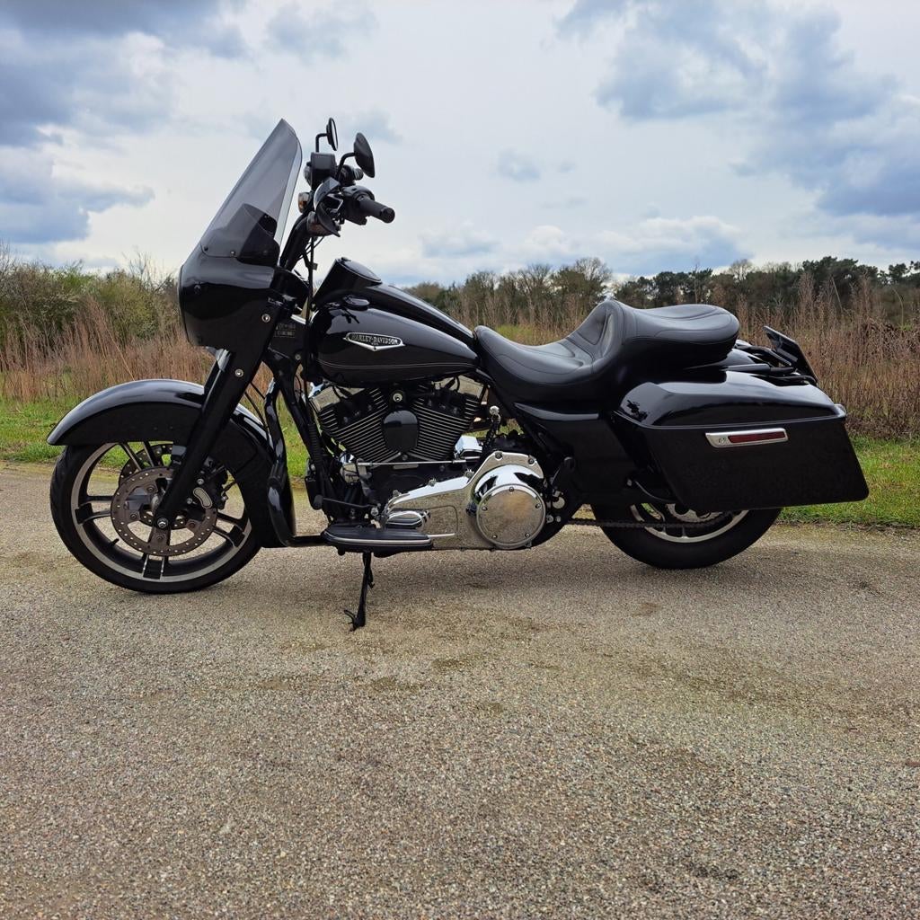 Harley Davidson Road King Clubstyle, 2 cilinders, Occasion, Particulier, Toermotor