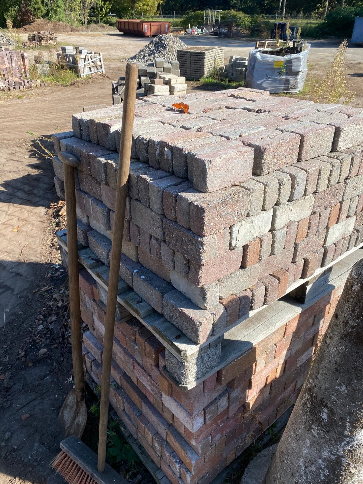 2 pallet boerderij steentjes, Ophalen of Verzenden, Zo goed als nieuw, Bakstenen