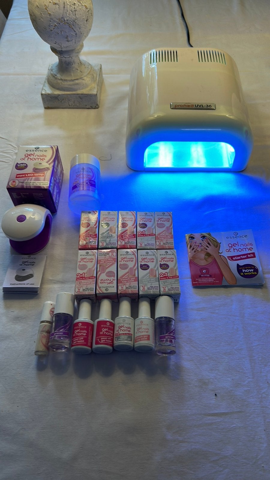 GEL NAILS AT HOME UVL-lamp + extea reislamp +18 flesjes lak, Overige kleuren, Ophalen of Verzenden, Zo goed als nieuw, Handen en Nagels