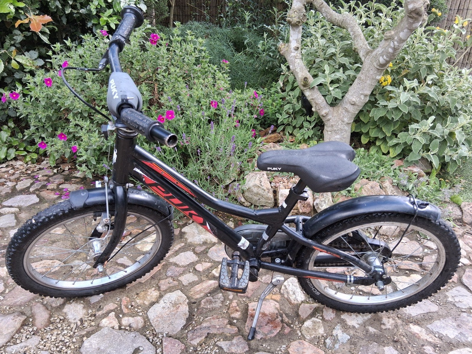 Zwarte Puky fiets 18inch, Terugtraprem, Puky, Ophalen of Verzenden, 16 tot 20 inch