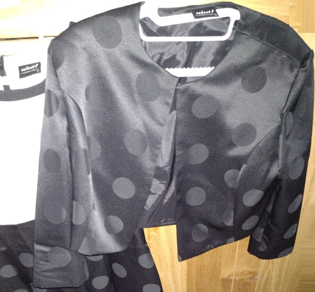 Dames Bolero /Jasje Select by Hermann Lange mt 40 zwart stip, Kleding | Dames, Maat 38/40 (M), Zwart, Ophalen of Verzenden, Jasje